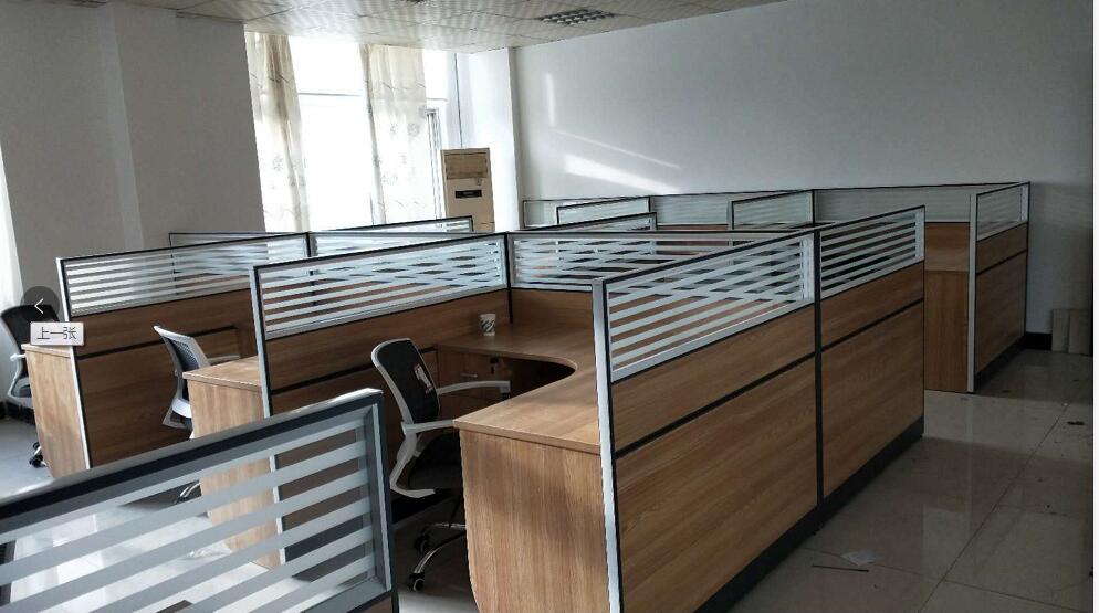 點擊查看商品:屏風工位4